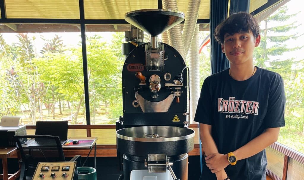 บ้านไร่ตะวันนา ภูทับเบิก จ.เพชรบูรณ์ ใช้เครื่องคั่วกาแฟ Krozter