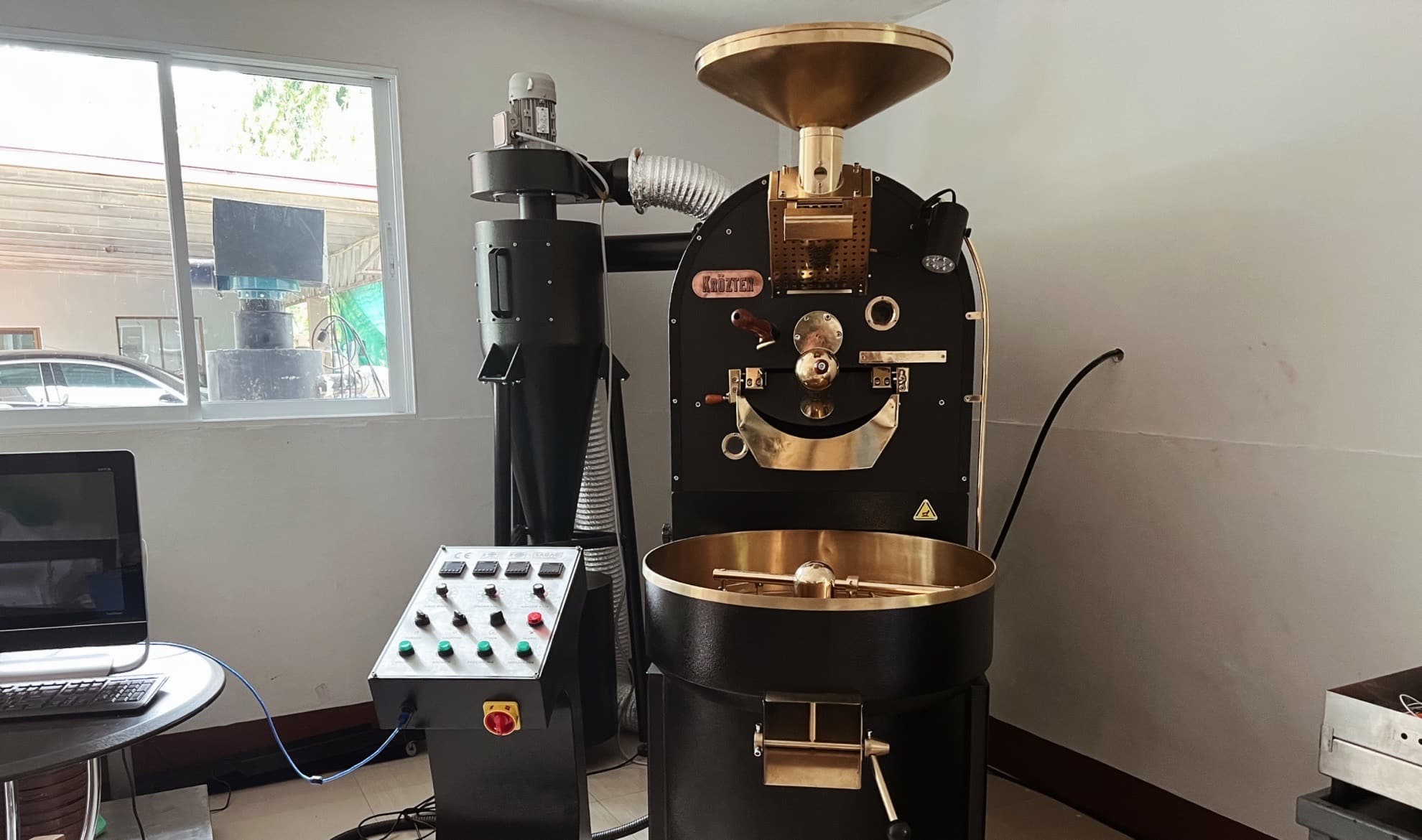 โรงงานคั่วโกโก้ คุณกาน จ.เชียงใหม่ ใช้เครื่องคั่วกาแฟ Krozter