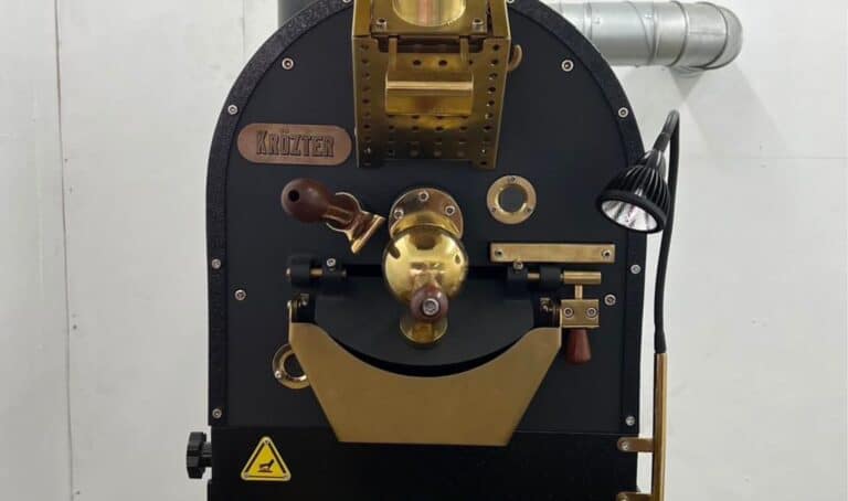 คุณพัตน์ บางนา กรุงเทพฯ ใช้เครื่องคั่วกาแฟ Krozter