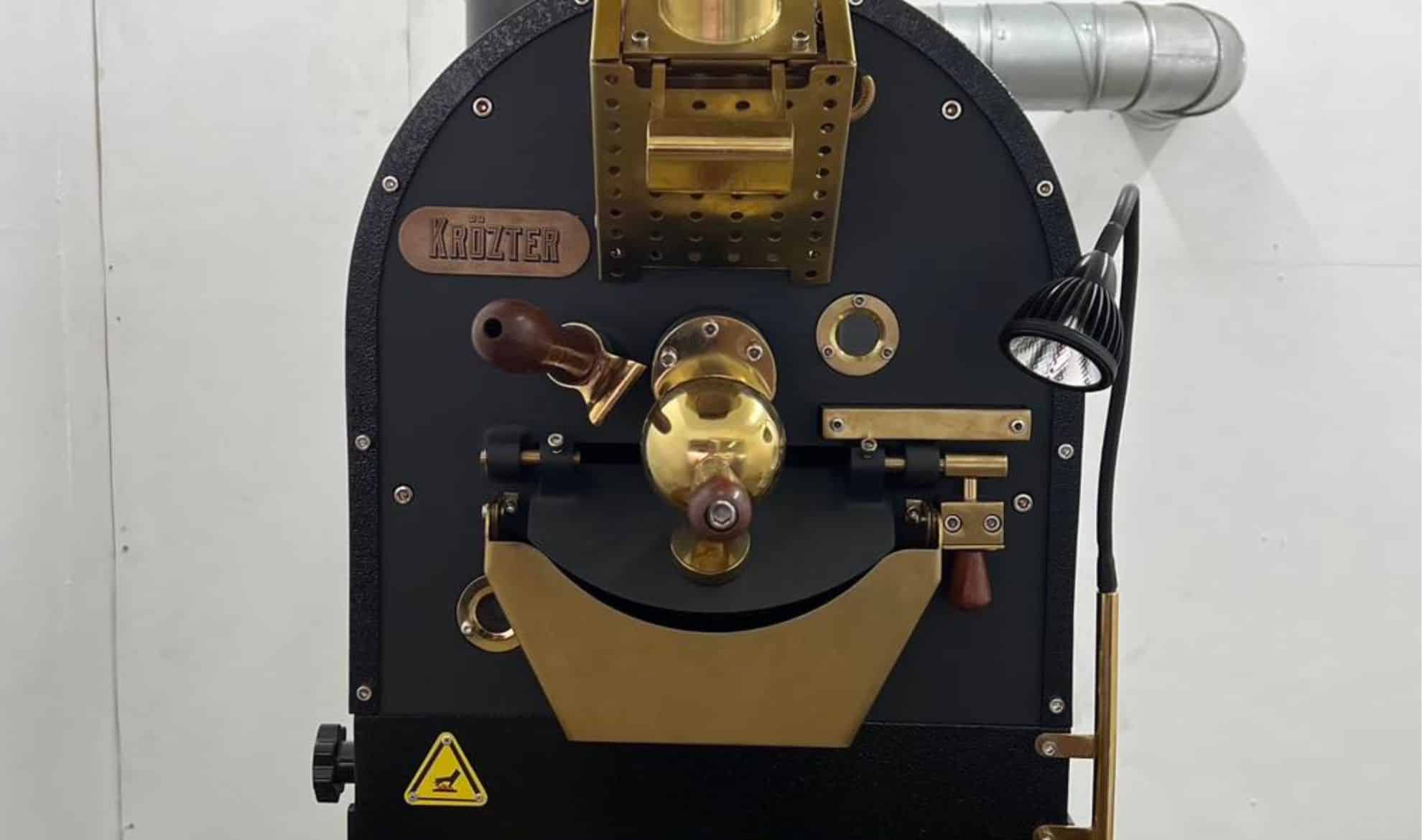 คุณพัตน์ บางนา กรุงเทพฯ ใช้เครื่องคั่วกาแฟ Krozter